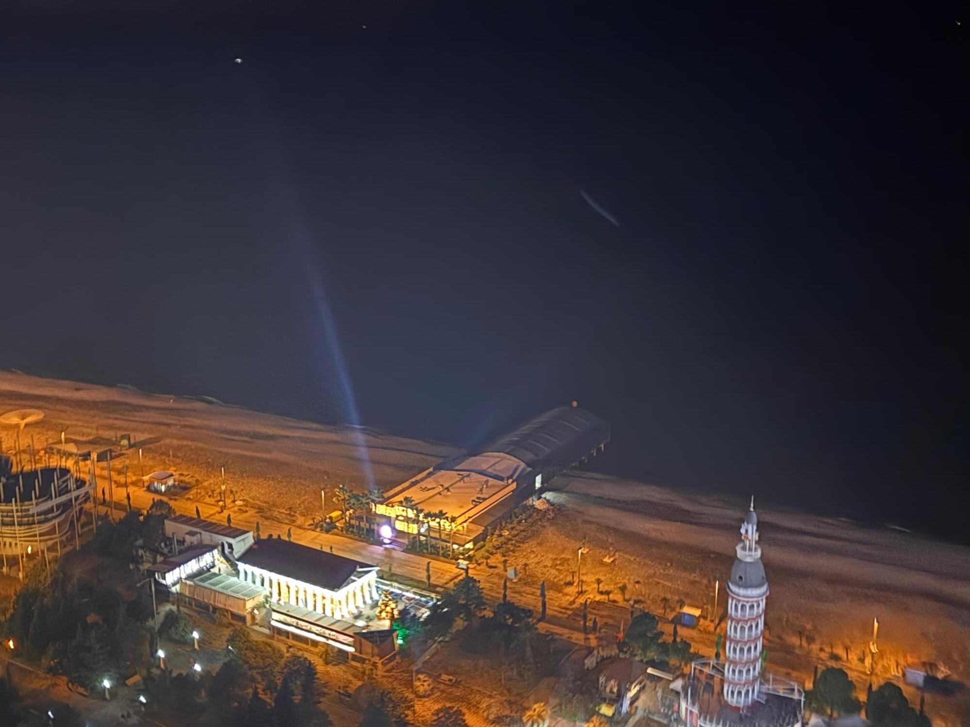 Апартаменты Orbi City Panorama Батуми Экстерьер фото